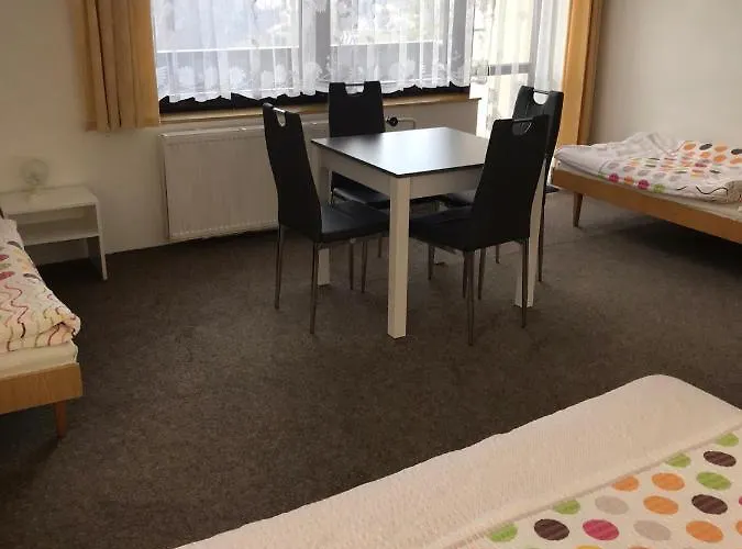 아파트 Sirovi 베네츠코